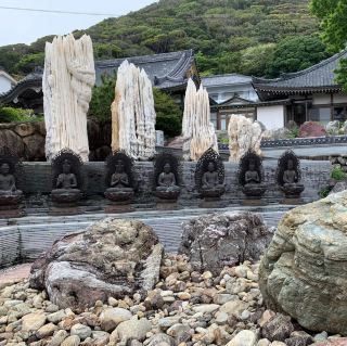 바다와 함께하는 고요함: 금강복지 사원
