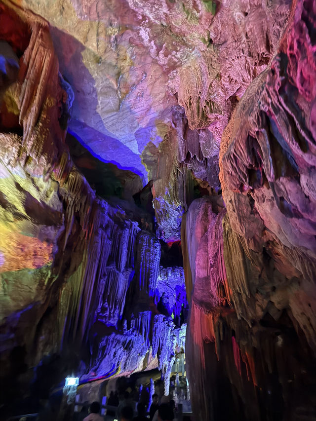 เที่ยวถ้ำเงิน Silver cave ถ้ำที่สายมูไม่ควรพลาด