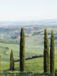 世界遺産の絶景　イタリア　トスカーナのオルチャ渓谷