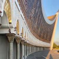 Springtime Serenity: Discovering the Grand Mosque of West Sumatra