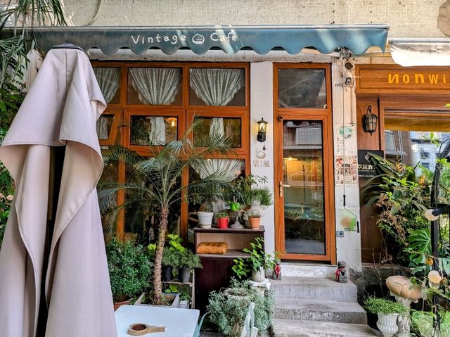 Quiet Escape to 栗风Vintage & Cafe