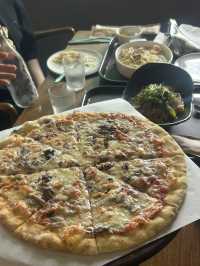 🍕 정통 화덕피자와 감성 가득한 공간, 잇플레이스720 