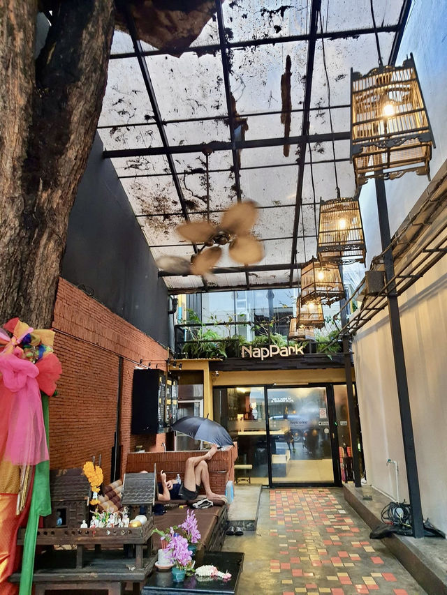 2 Great nights at NapPark Hostel @ Khaosan