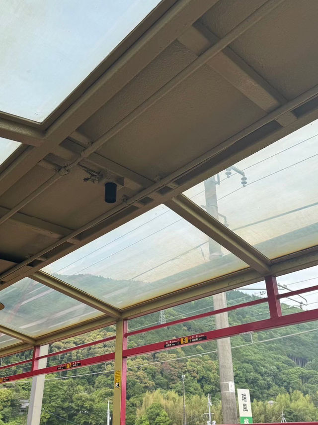 🚂 รถไฟโรแมนติกเกียวโต – นั่งรถช้าๆให้หัวใจได้พัก