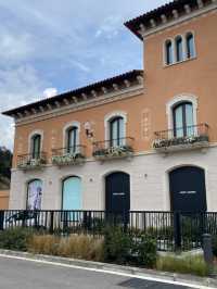 4 Highlights of Barcelona—Gaudí, Cava & Football Dreams 