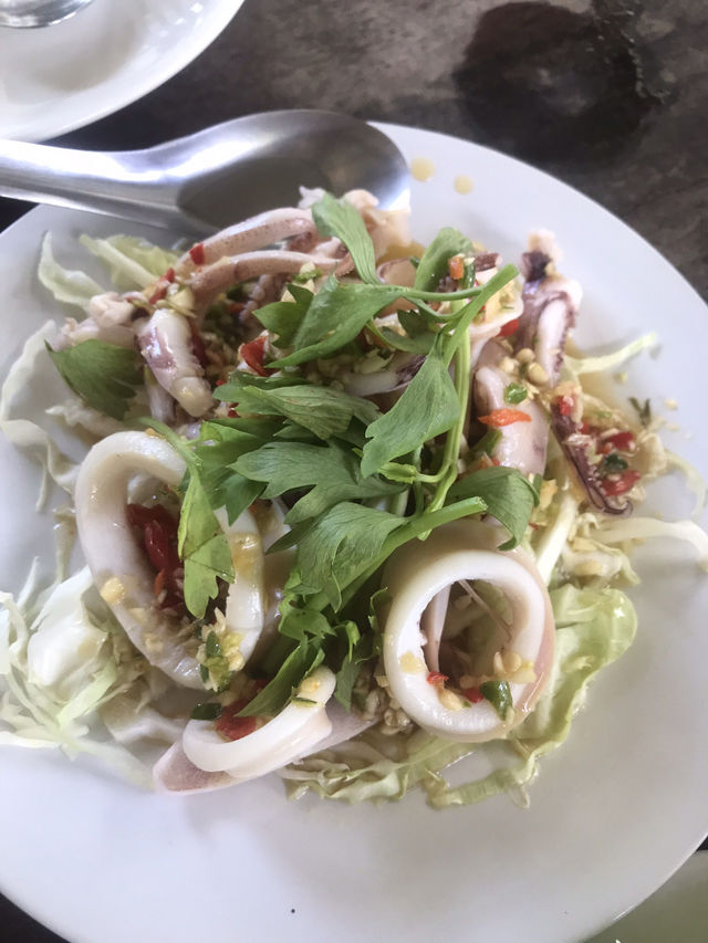 ร้านฟ้าใสริมแม่น้ำเจ้าพระยา