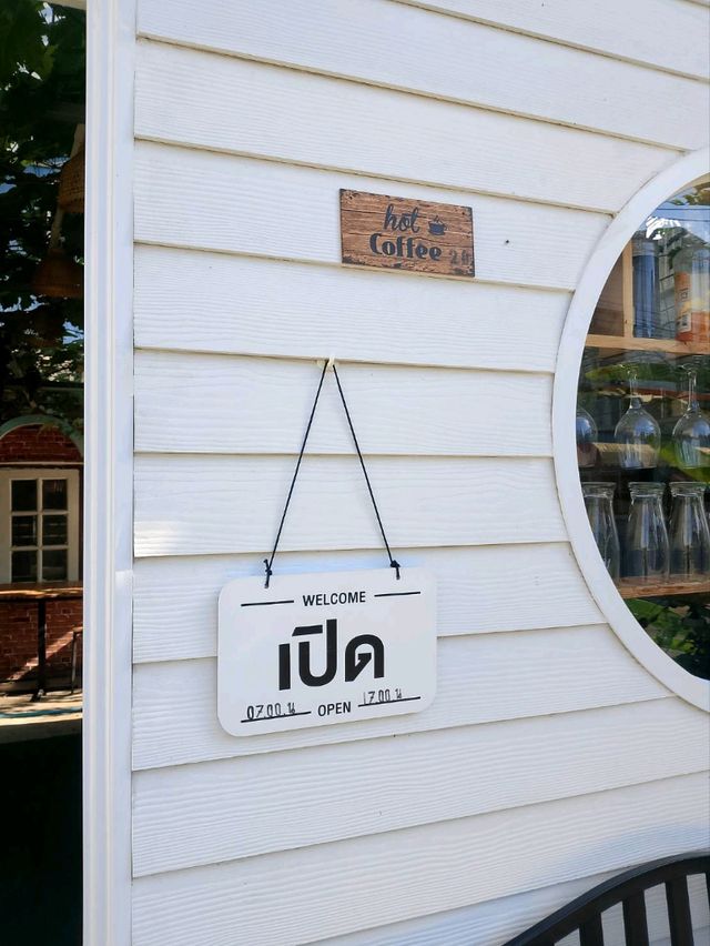 บ้านองุ่น Coffee