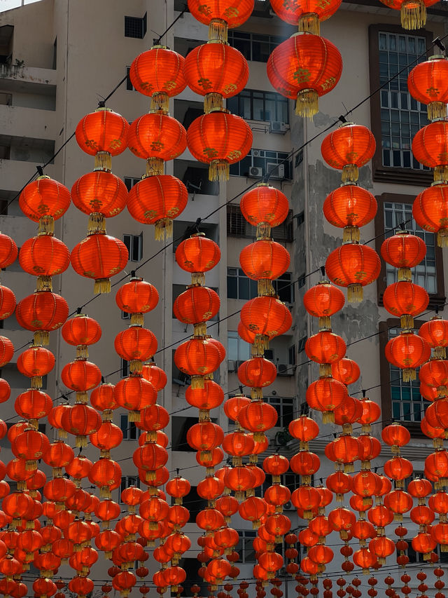 Discover Serenity in the City: Explore Thean Hou Temple in Kuala Lumpur