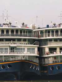 🚢🇨🇳 Sail in Style on the Yangtze! | Victoria Cruises Review 🌊✨