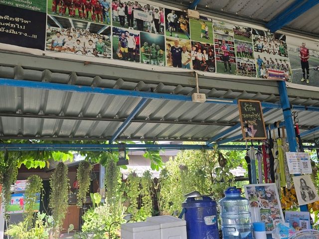 ก๋วยเตี๋ยวทีมชาติ ร้านบรรยากาศดีริมคลอง ปทุมธานี