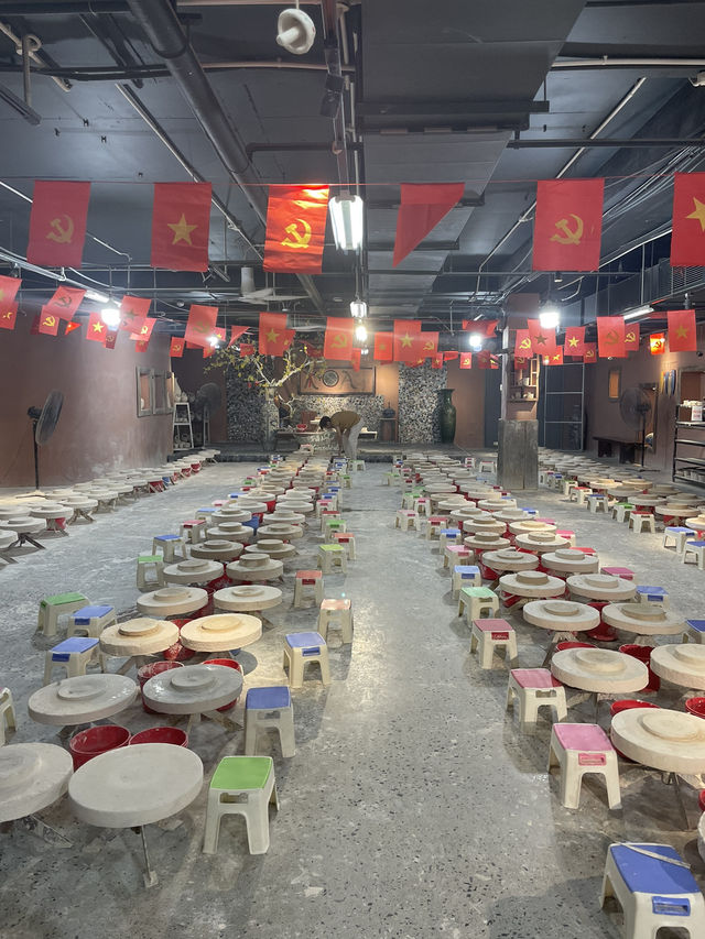｜越南｜河內Bat Trang 陶瓷博物館-🏺建築與陶藝的對話，在老陶瓷村裡遇見最美設計！