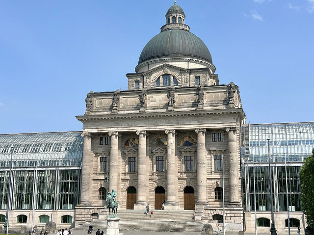 Munich City Walk: A Snapshot 🇩🇪🚶‍♀️