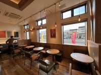 🍤 Shrimp Surprise & Cozy Vibes – MOS Burger Aomori Yanakawa Review