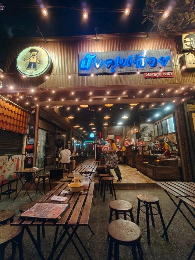 ปังลุงเฉื่อย​ Garage Cafe-โชคชัย​4