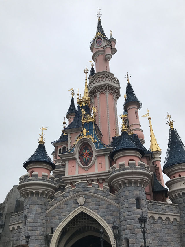 【フランス🇫🇷】他の国とは違う？！パリディズニーの魅力⭐️