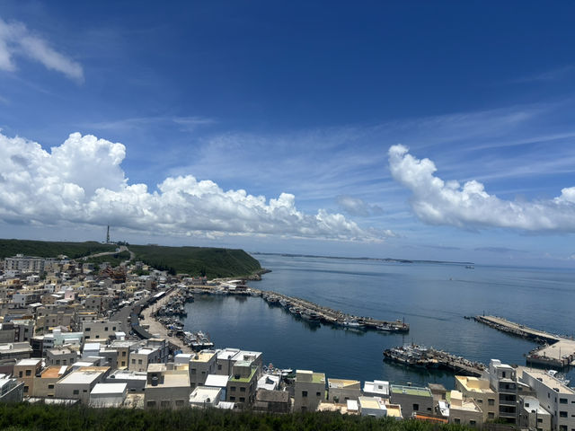 澎湖西嶼鄉遊記：碧海藍天下的戰地詩篇