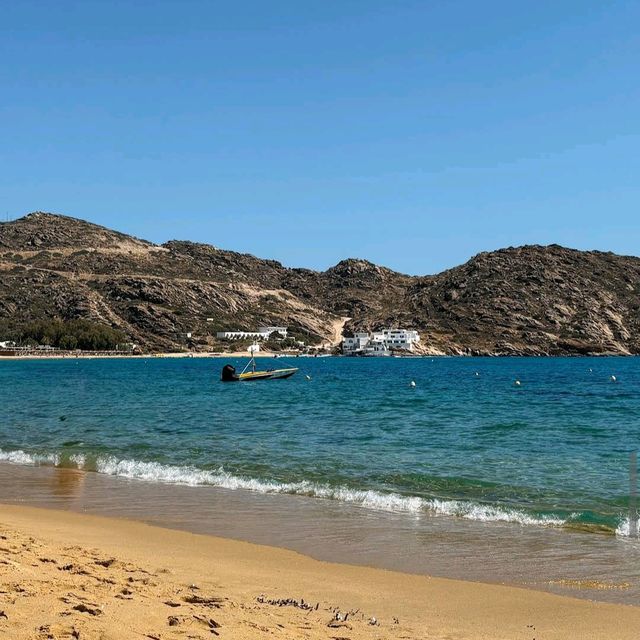 Ios (Mylopotas Beach & Chora)
