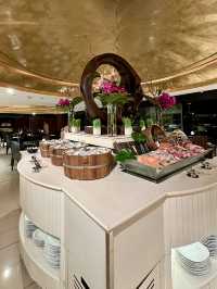 International Buffet แบบคุณภาพในราคาสบายๆ 