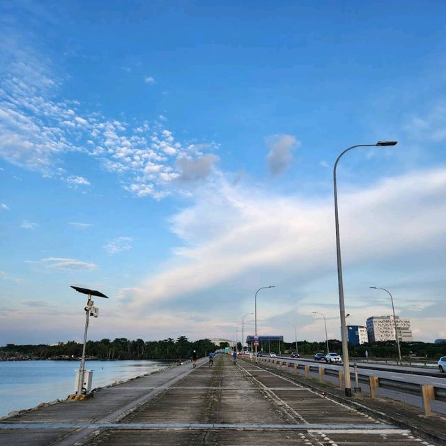 Yishun Dam Sunset Spot (Free & peaceful)