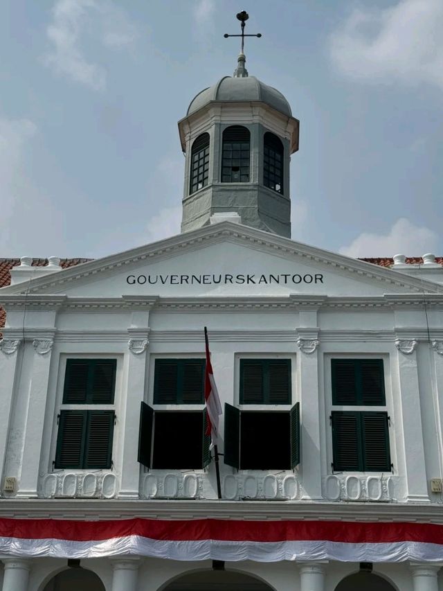  🇮🇩🌆Explore Jakarta – The Heartbeat of Indonesia! 🚦🍜