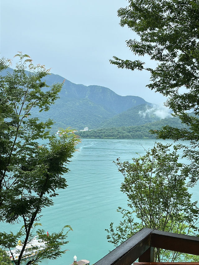 入住涵碧樓：湖畔時光的極致靜謐