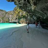 Crazy Beautiful but Kinda Crowded Paradise