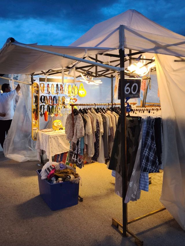 Tay Market✨ กาดนัดวินเทจ สุดเก๋า วิวเขาดอยสุเทพ🏞️