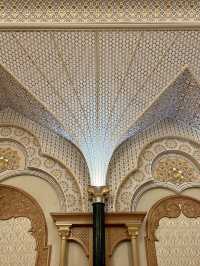 한 줄 한 곡선까지 아름다웠던 곳, Qasr Al Watan 