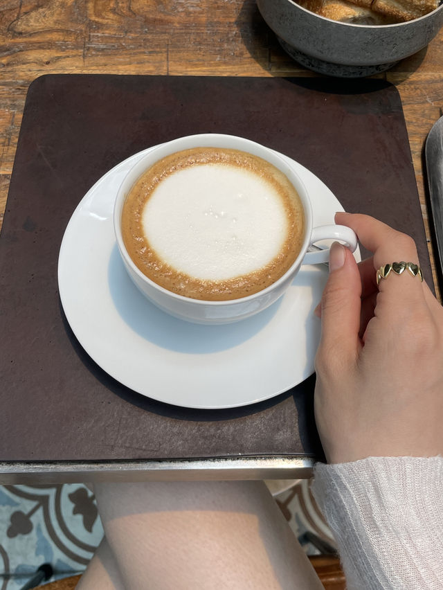 韓国人インフルエンサーがこぞって行く上海にあるブランチカフェ"polux"🍽️