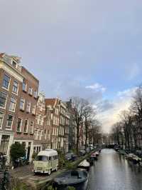 🇳🇱 阿姆斯特丹一日攻略：在水邊城市遇見自由與畫作的靈魂