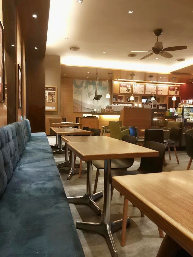 Coffee, Cake, and Calm Vibes in Desaru