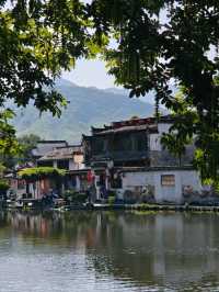 Wander Through Time in Hongcun
