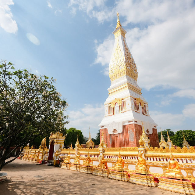🙏 วัดพระธาตุพนม – สัญลักษณ์แห่งศรัทธา