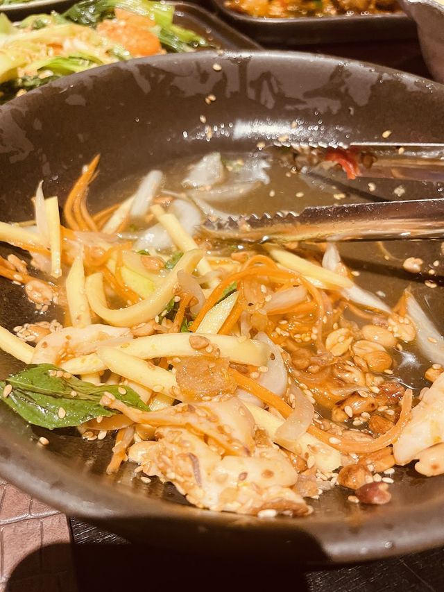 🏮 會安古城：穿越時空的彩色燈籠小鎮！還有超美酒店Moire Hoi An！💖