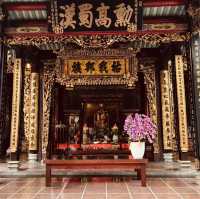 🏯✨ *Jade Emperor Pagoda (Chùa Ngọc Hoàng): Saigon’s Mystical Oasis of Incense & Turtles* 🌿🐢