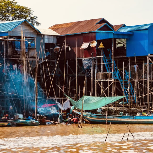 🌊 "Beyond the Temples: Dive into Lake Life at the Tonlé Sap Museum!" 🛶