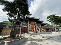 🏯 【上海龍華寺】1700年古剎深度遊！免費開放+素麵一絕，祈福靈驗的魔都佛國祕境