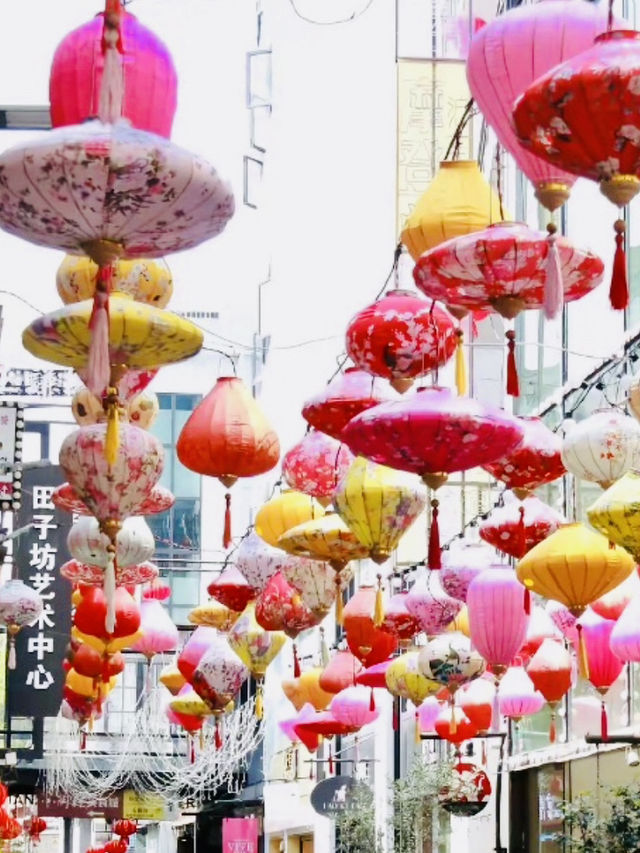 A Culinary Adventure Through Shanghai's Eclectic Flavors A Culinary Adventure Through Shanghai's Eclectic Flavors