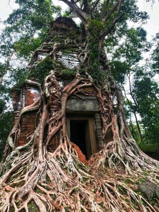 🏯 Koh Ker: The Forgotten Pyramid of the Jungle 🇰🇭