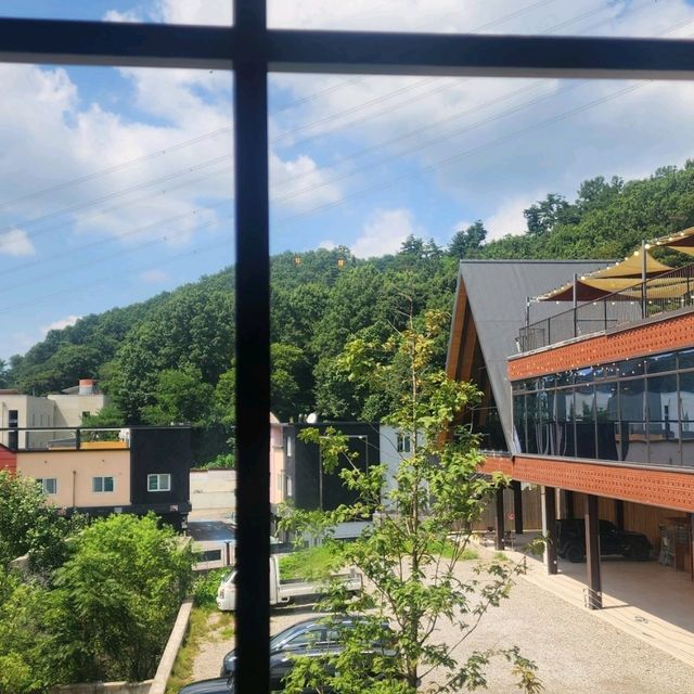양주 기산저수지 뷰 끝판왕! 감성카페 럿지 양주 기산저수지 뷰 끝판왕! 감성카페 럿지