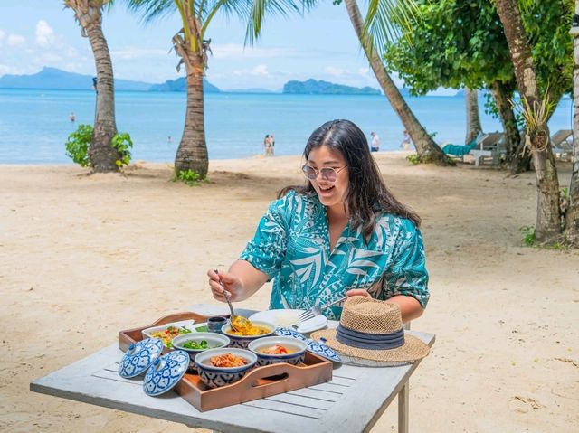 นอนพักเกาะสวรรค์ วิวหลักล้าน ชายหาดส่วนตัว