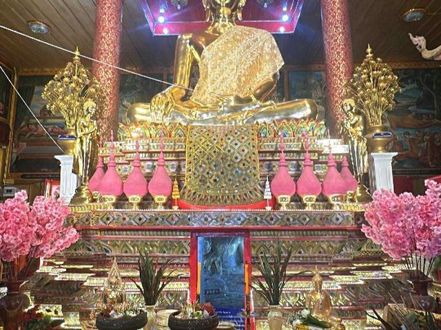 วัดอินทขิล ลำพูน วัดเก่าแก่ตำนานอาณาจักรล้านนา