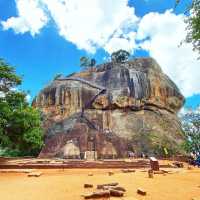 Discover the Ancient Wonder of Sigiriya