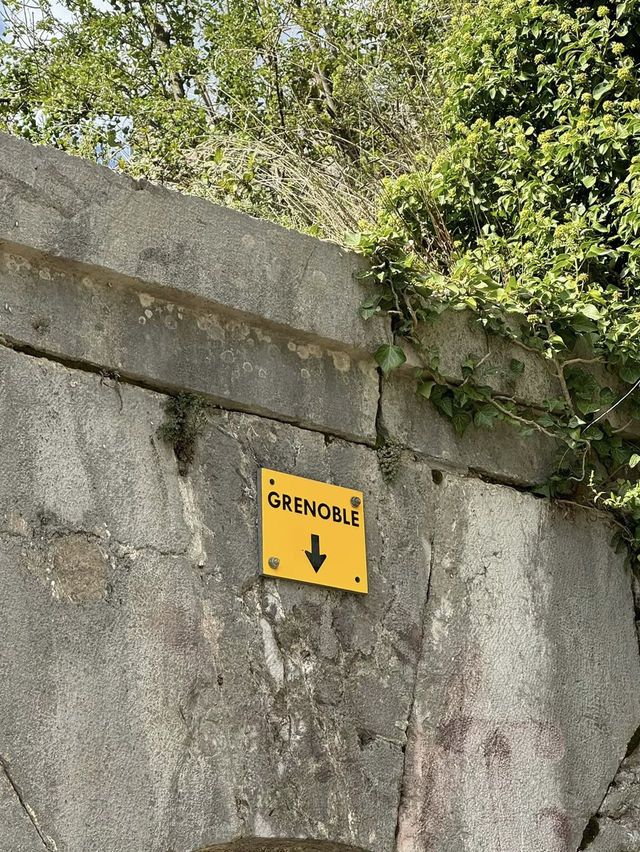 Grenoble Bastille – A Historic Hilltop Fortress with Panoramic Views