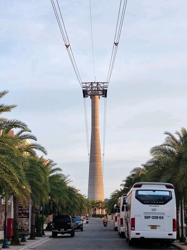 令人驚嘆的空中之旅#跨海纜車（Hon Thom ）-越南堅江省