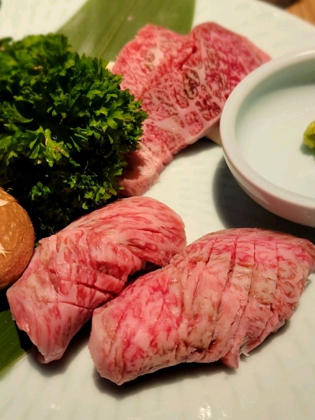 韓國爆hit 厚切牛舌& 牛骨髓石頭鍋飯📸極致美味和牛推介🐄