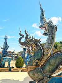 วัดสีน้ำเงินแห่งเชียงราย — ร่องเสือเต้น สถาปัตย์ศรั