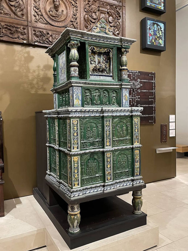 🎨🏛️ Design, Art & Craft at The Victoria and Albert Museum (V&A) 🌿✨ 