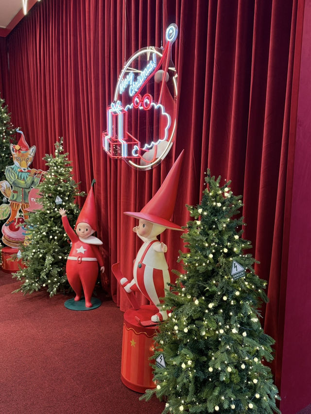 반짝이는 연말, 크리스마스 명동 반짝이는 연말, 크리스마스 명동