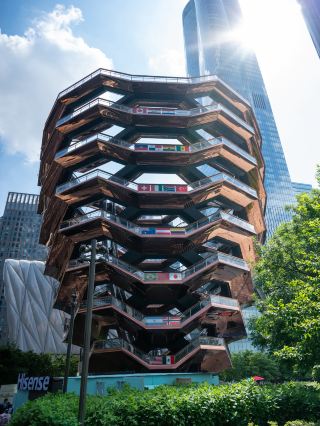 Ultimate NYC Football Landmark: The Vessel at Hudson Yards ⚽🇺🇸